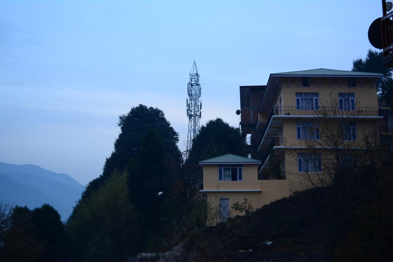 Ambika Bliss Bed and Breakfast Manāli Exterior foto