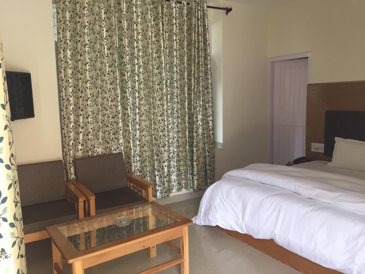 Ambika Bliss Bed and Breakfast Manāli Exterior foto