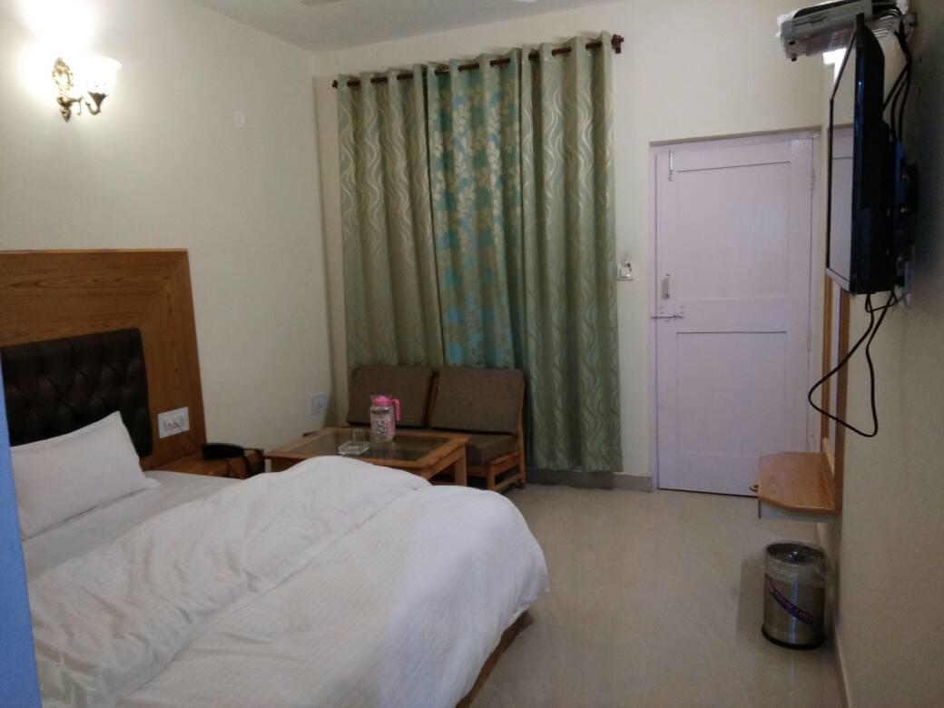Ambika Bliss Bed and Breakfast Manāli Exterior foto